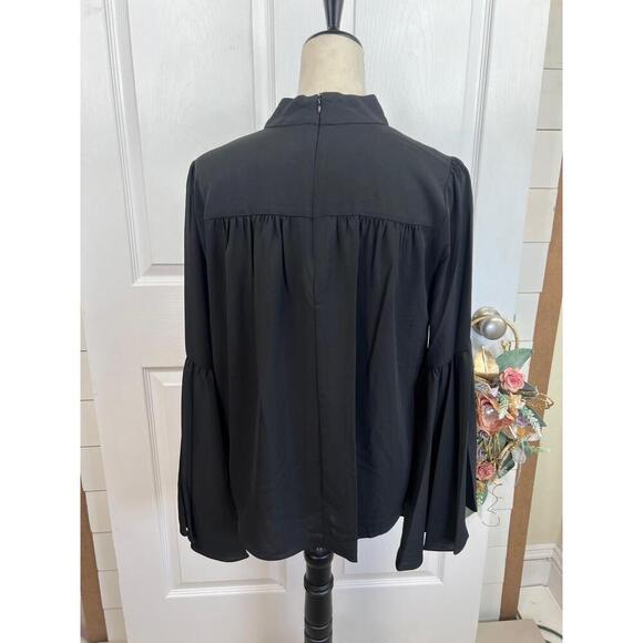 T Tahari Blouse Womens Size M Black Mock Neck Keyhole Large Bell Sleeve Chic - Picture 9 of 14